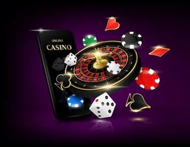 Showcase of QQ2 mobile interface with a smooth, intuitive player dashboard